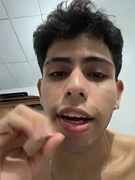 hunterwest06 live XXX chat