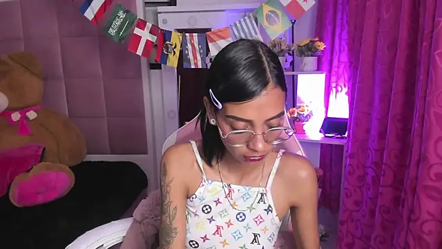 KarlaSlutSkinny__'s Live XXX Chat