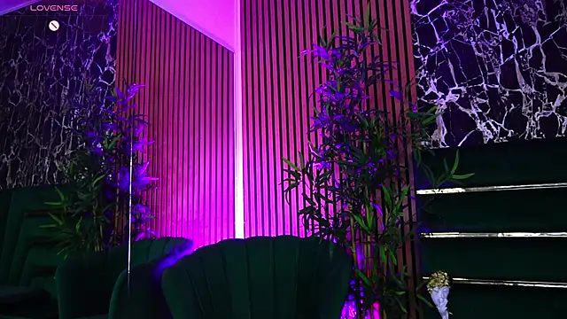 BarbieKara Adlı Modelin Canlı XXX Sohbeti
