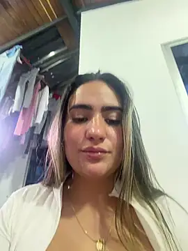Czat XXX na żywo – Miilana_