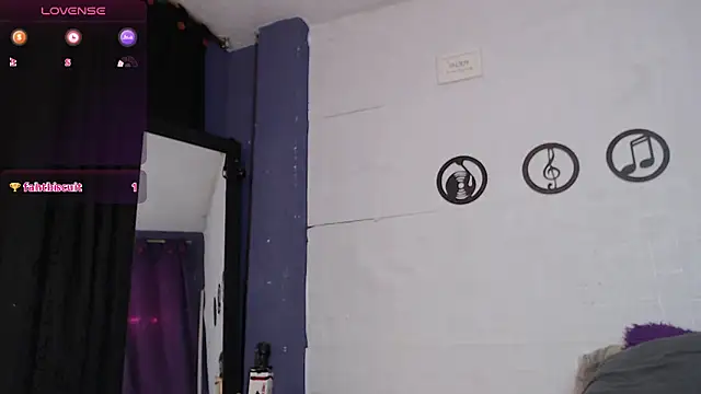 skinny_Yizz's Live XXX Chat