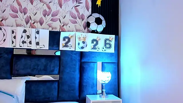AmmyJones_'s Live XXX Chat