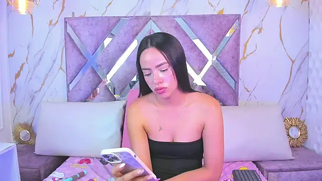 kloe_williams_ Chat XXX live