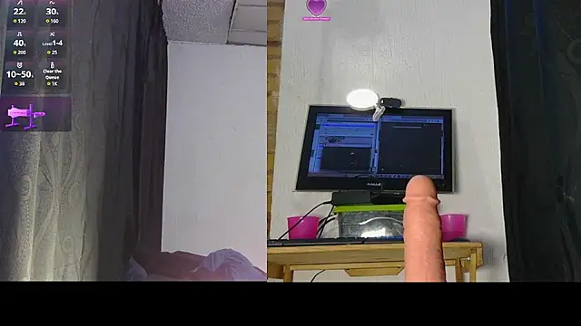 XXX chat uživo modela Backdoor_Newbie