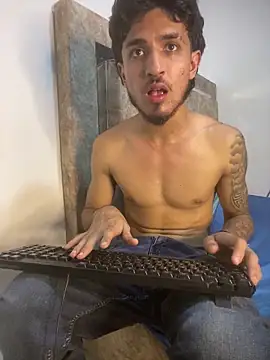 Chatroom XXX en direct de Kriss_Edwards