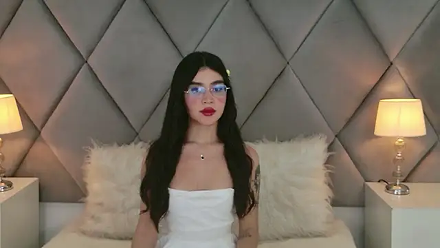 צ'אט XXX בשידור חי של OliviaDiaz