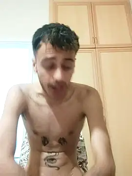 Rhast211 – Naživo XXX chat