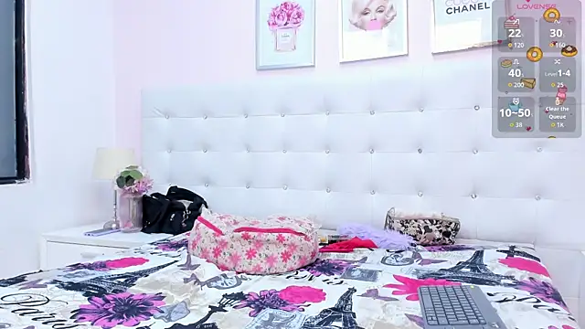 KimberlyBoonee live XXX chat