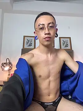 Yoshua_Smith_ Live XXX-chat