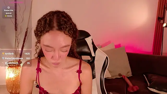 ChloeMoreti Chat XXX live