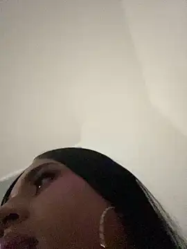 Scarleett_22 现场XXX聊天