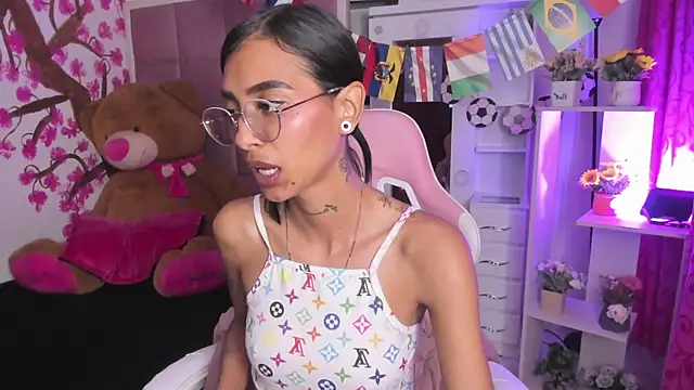 KarlaSlutSkinny__'s Live XXX Chat