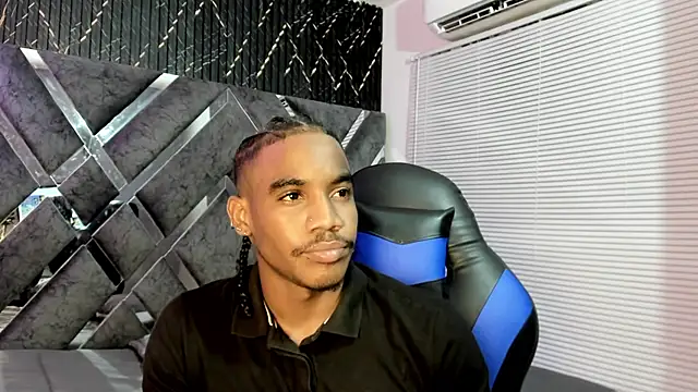 Онлайн чат XXX axel_silva4