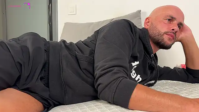 tim_beard Adlı Modelin Canlı XXX Sohbeti