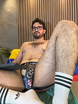 Chat XXX ao vivo de Adrian_SITH