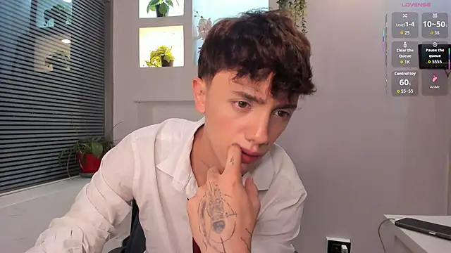 Tomy_Rox – Live XXX-chat