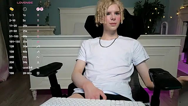 Kudi_Minnt Chat XXX live