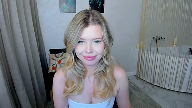 FollowLovee – Live XXX-chat