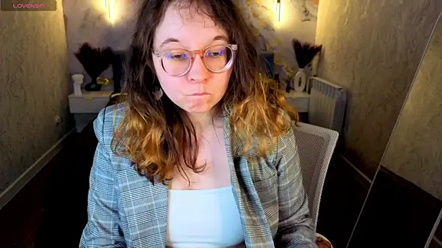 Aleks-casterrr's Live XXX Chat