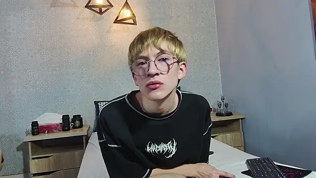 โชว์เว็บแคมของ axell_stone_