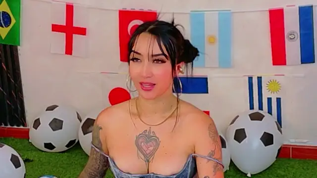 EmmyEvans1 라이브 XXX 채팅