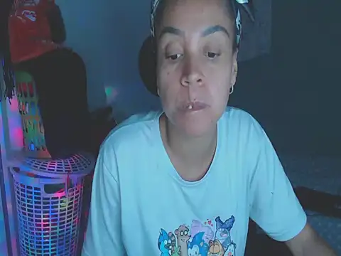 shayna_cute: онлайн-секс-чат