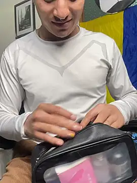 Dereck_Klain Chat XXX in diretta