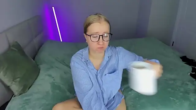 MilanaJune's Live XXX Chat