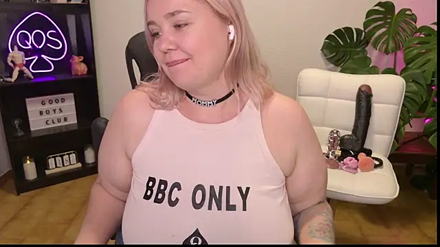 Chat +18 de MargotGrey ao vivo