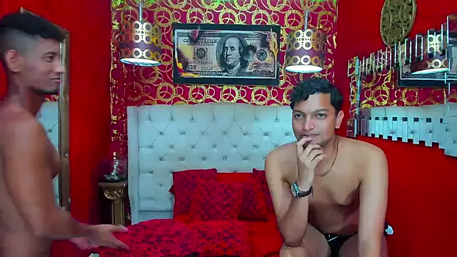 Онлайн чат XXX PEINBOYS