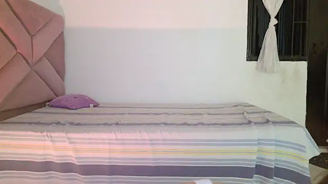 eva_sin18's Live XXX Chat