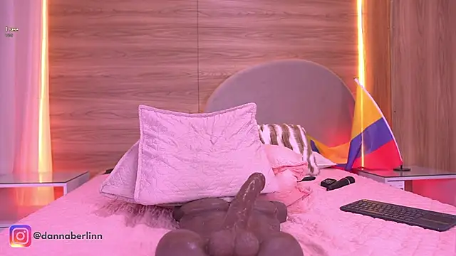 danna_berlin_'s Live XXX Chat