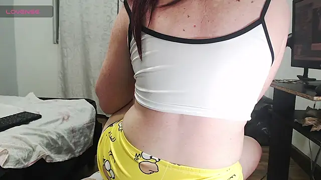 Kittywhiteass' Live XXX Chat