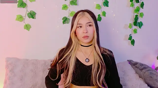 Chat +18 de _violleta ao vivo