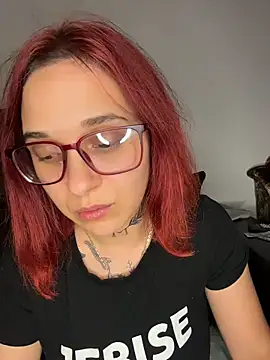 jebise23 XXX чат на живо