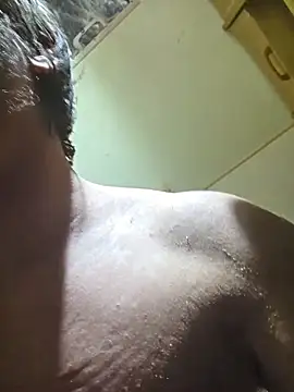 bigbog9323's Live XXX Chat