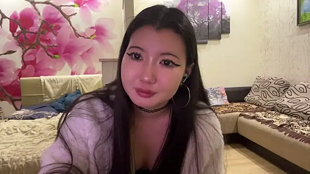 MaeRaads Chat XXX live