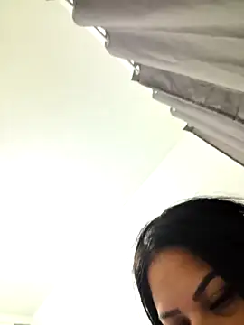 Chat +18 de millacavalona09 ao vivo
