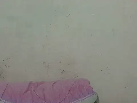 צ'אט XXX בשידור חי של breelani69