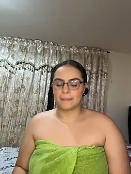 Tayler_Kim – Naživo XXX chat