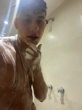 Онлайн чат XXX Lander_Cruz