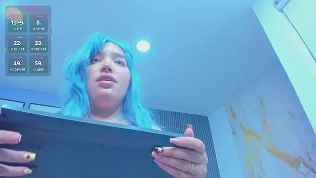 צ'אט XXX בשידור חי של hinata_dolly