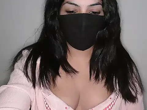 Reddy_Trisha élő XXX-chatje