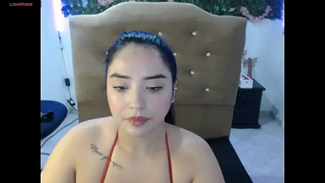 แชท XXX สดของ adara_cute_69