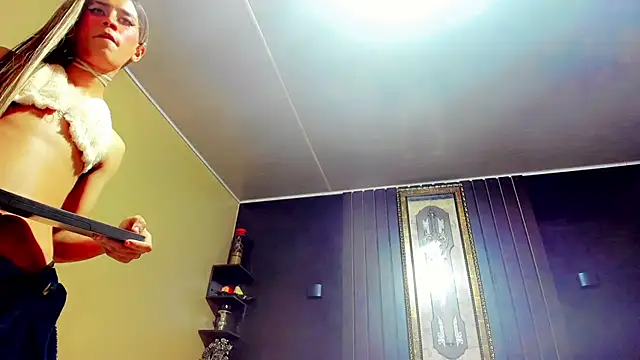 Chat +18 de Andrea_Kitty_ ao vivo