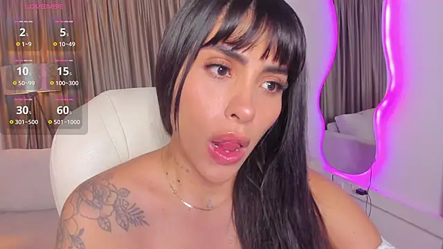 Chat XXX en directo de Sarah_Stone_