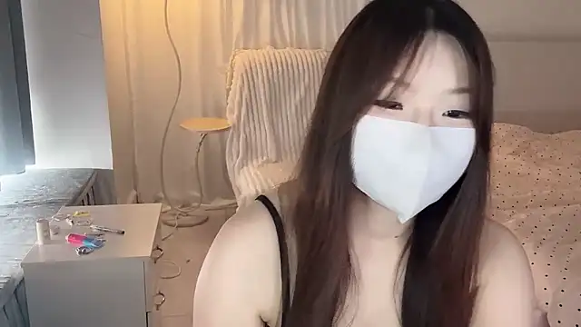_xiaoxinxin_ 现场XXX聊天