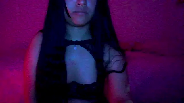 SweetSmokee's Live XXX Chat
