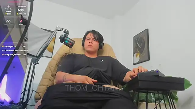 Chatroom XXX en direct de Thom_Ohtani