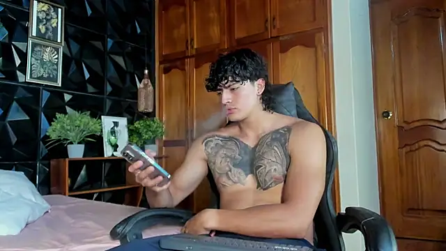 elliot_colton Obrolan Langsung XXX